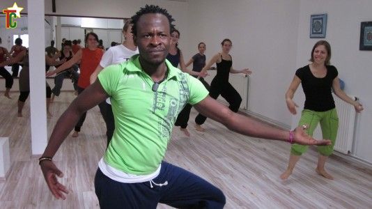 Interview de Komi Hola Akakpo-Adzaku « Un danseur sans formation n’est rien »