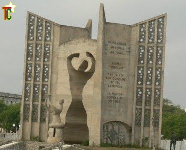 Monument de l'independce du Togo Photo: Gaëtan Noussouglo