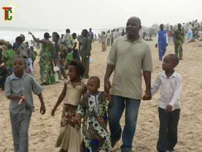 Les habitants de Lomé et la mer