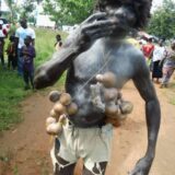 Un fervent supporter Photo: Tingayama Mawo