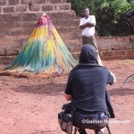 Charles Fréger et les Zangbeto du Togo © Gaëtan Noussouglo