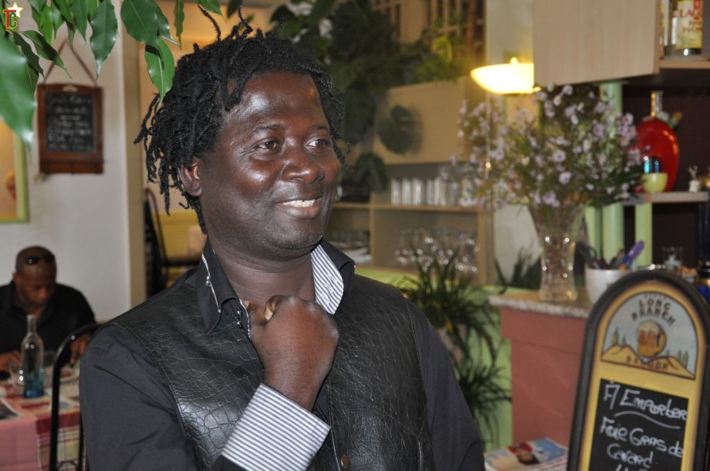 Togo: Azangounon Togbévi Nador amène rythmes et chants vaudou dans les cloitres