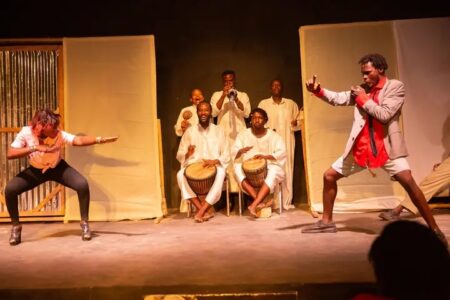 La dette du mort de Ayayi Togoata Apédo-Amah mise en scène par Guillaume Gbékou